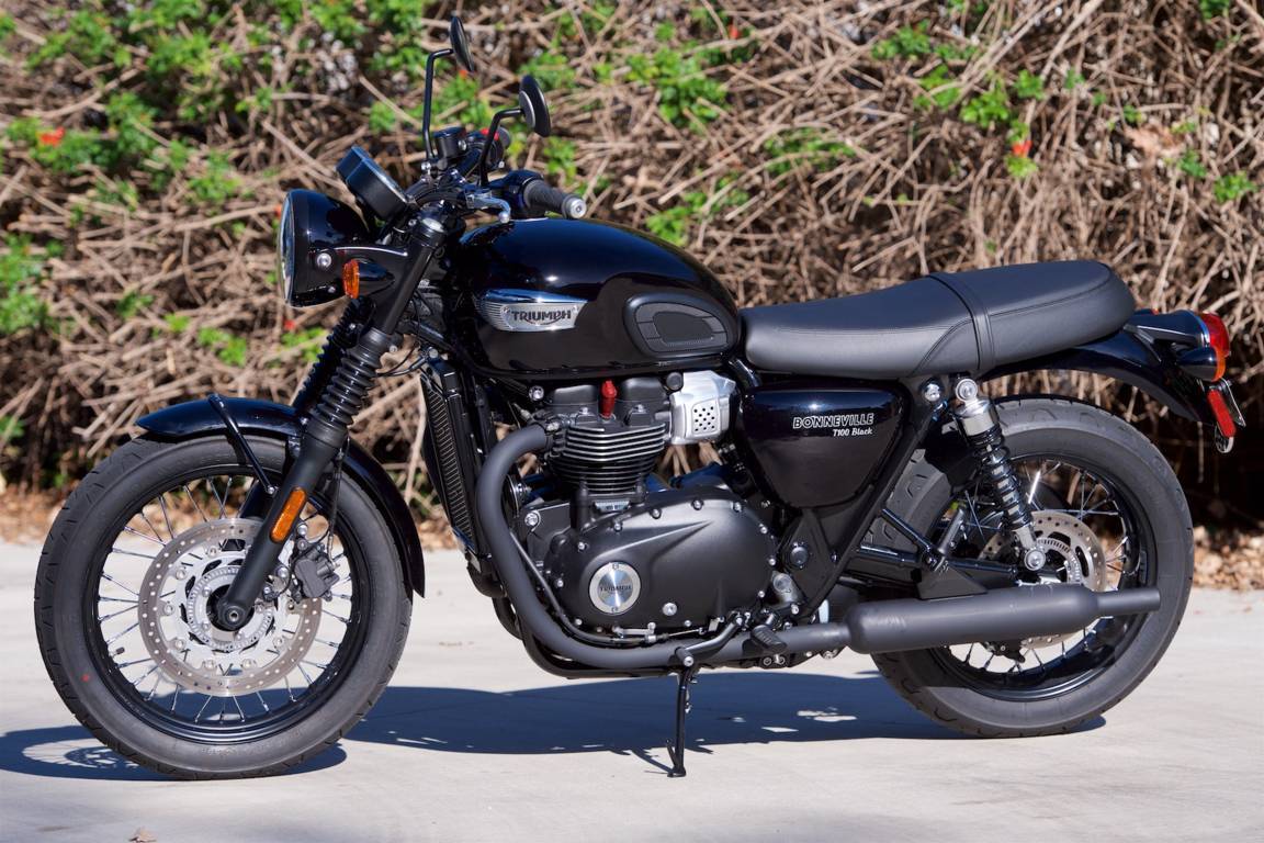 triumph-bonneville