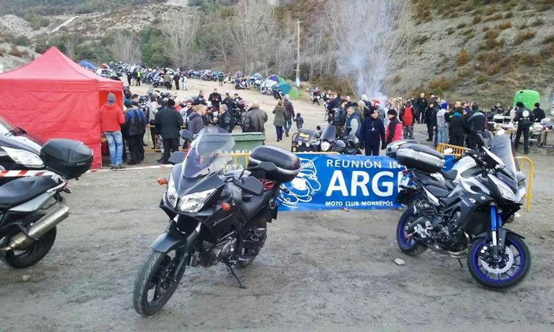 Reunión invernal motos Arguis