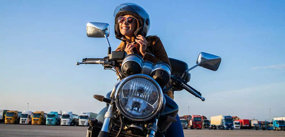 cómo colocar la l en la moto - Pont Grup