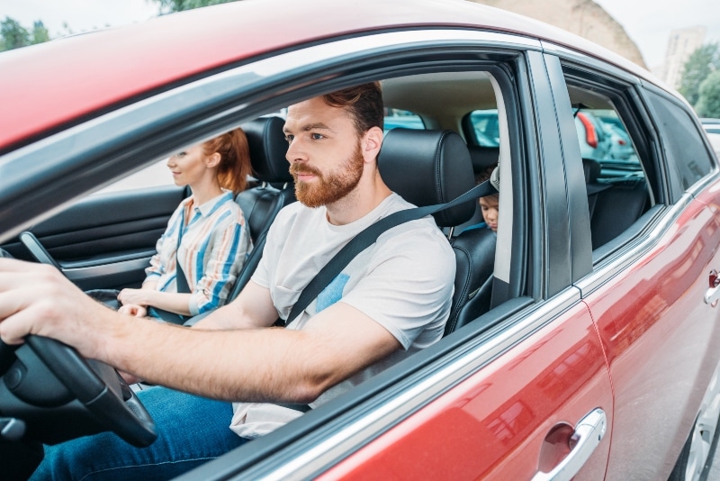 ¿La cobertura de accidentes al conductor cubre acompañantes?