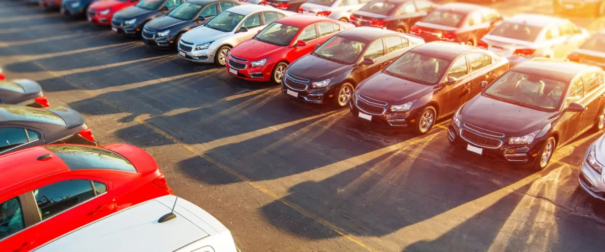 diferencia entre parar y estacionar