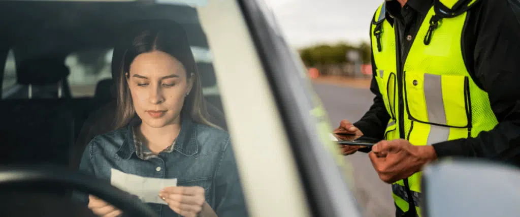 cuanto tarda en llegar una multa