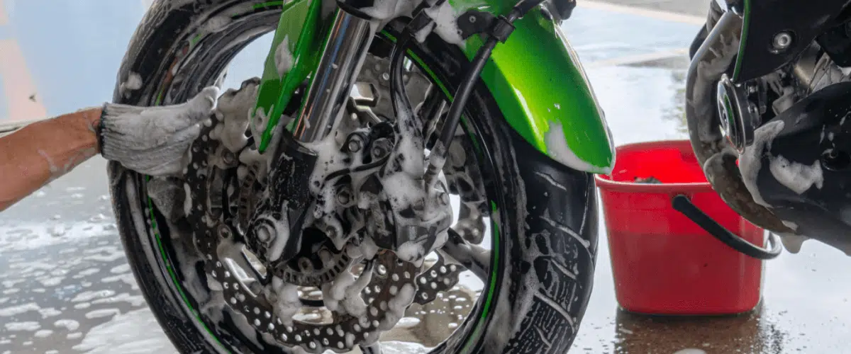 limpieza de moto